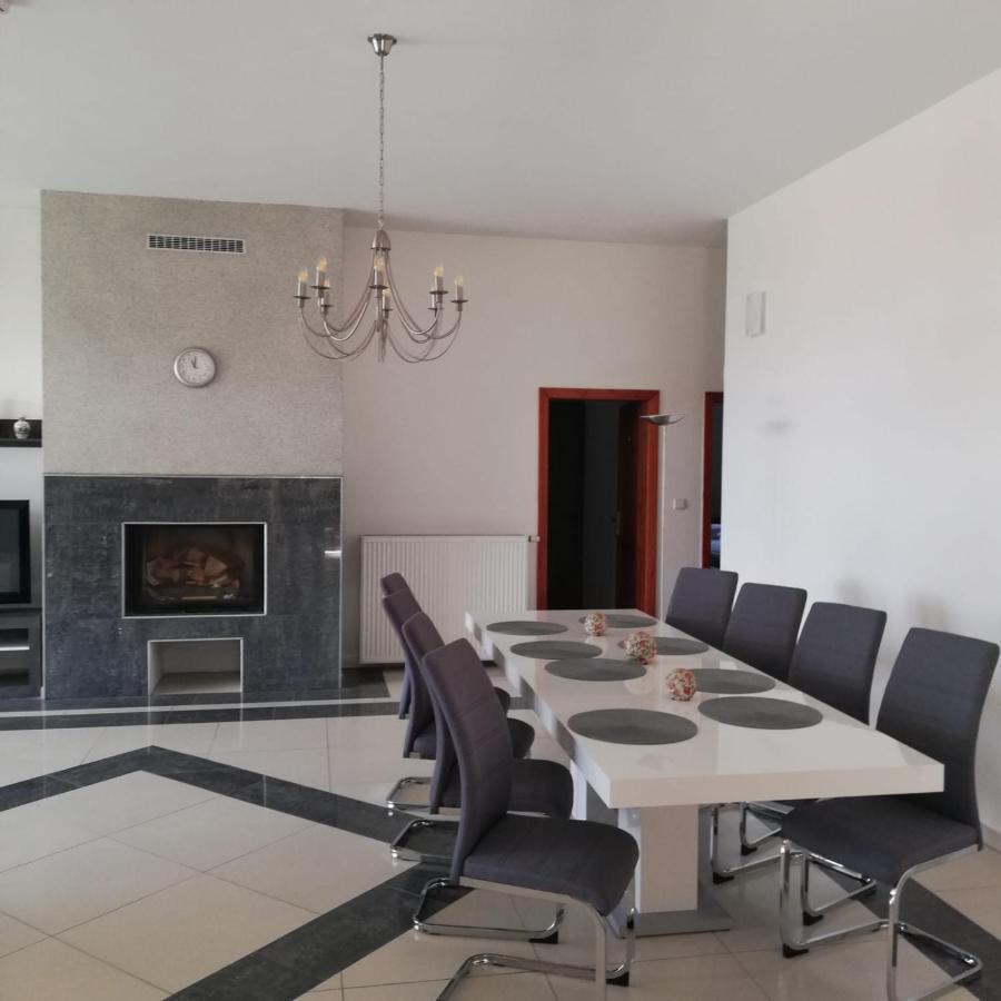 Rezident Consult S.R.O. Hotel Братислава Екстериор снимка