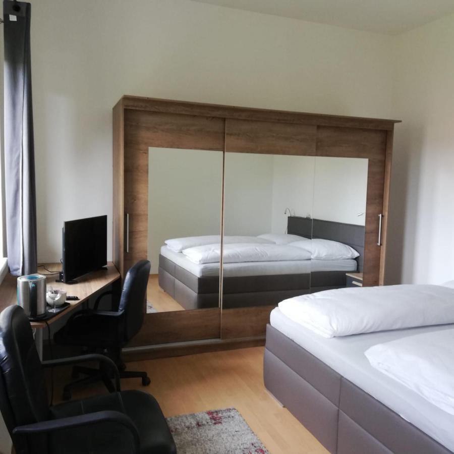 Rezident Consult S.R.O. Hotel Братислава Екстериор снимка