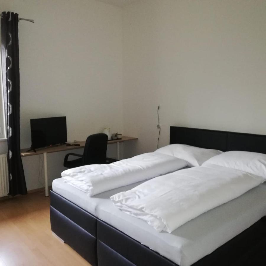 Rezident Consult S.R.O. Hotel Братислава Екстериор снимка